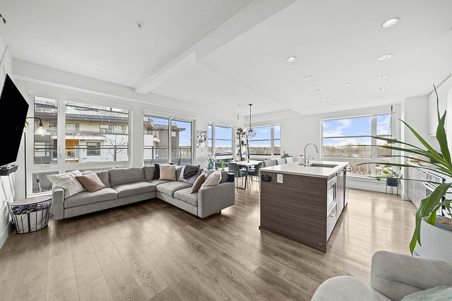 615 3488 Sawmill Crescent Vancouver, BC - 2