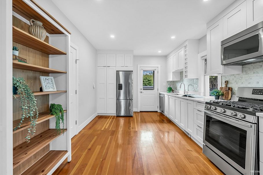 3403 CAROLINA STREET, Vancouver BC V5V 4B3 Vancouver, BC - 11