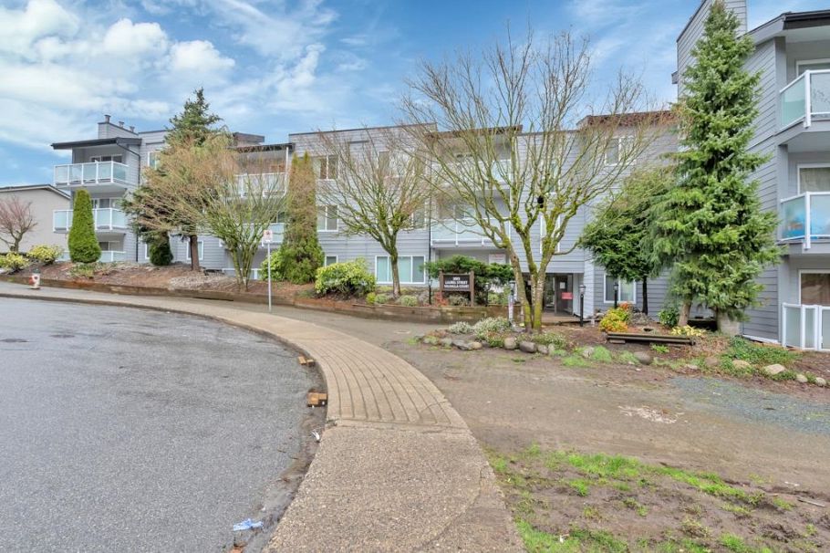 109 3883 Laurel Street Burnaby, BC - 2