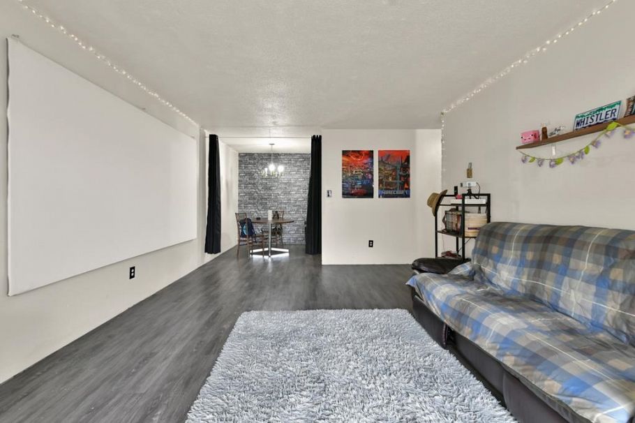 109 3883 Laurel Street Burnaby, BC - 9