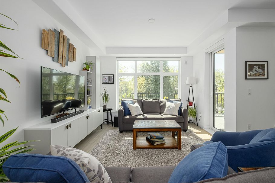 111 747 E 3rd Street North Vancouver, BC - 4