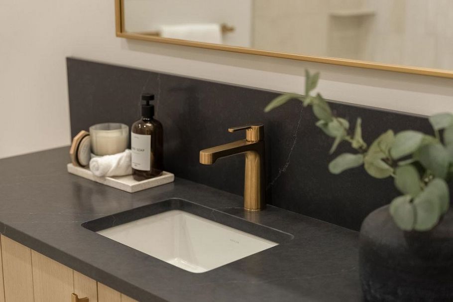 2540 Grant Street Vancouver, BC - 34