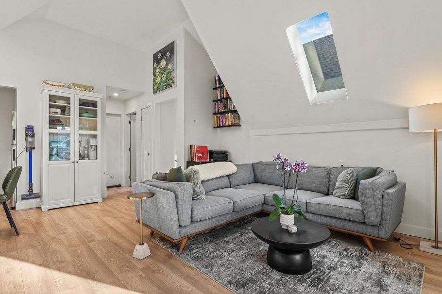 143 W 13th Avenue Vancouver, BC - 7