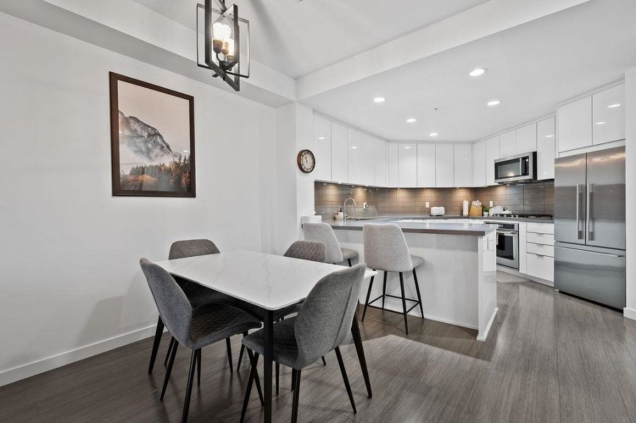 229 255 W 1st Street North Vancouver, BC - 8