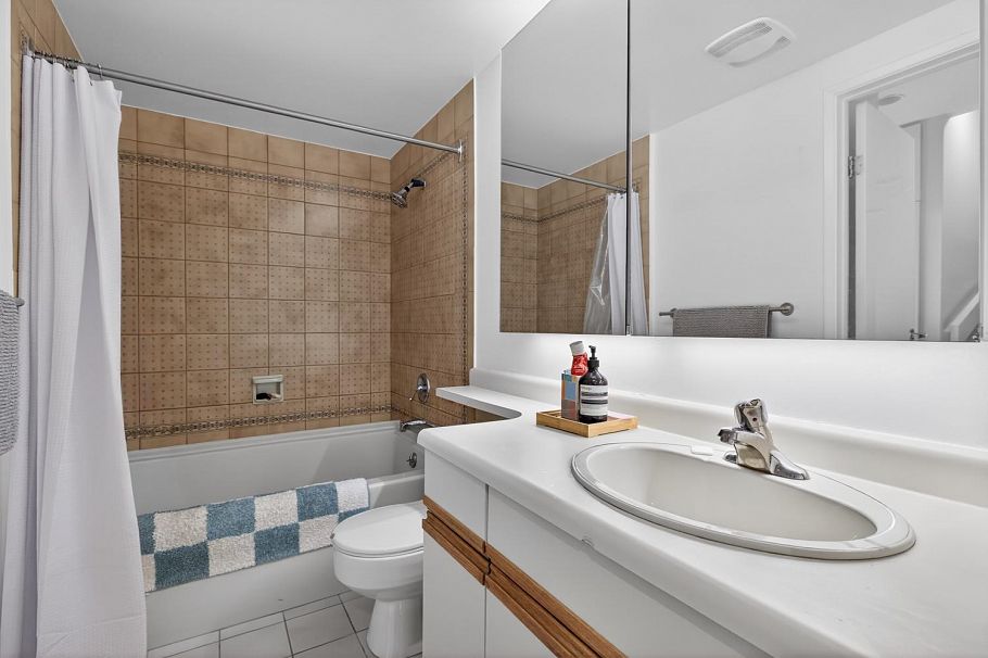 311 1922 W 7th Avenue Vancouver, BC - 16