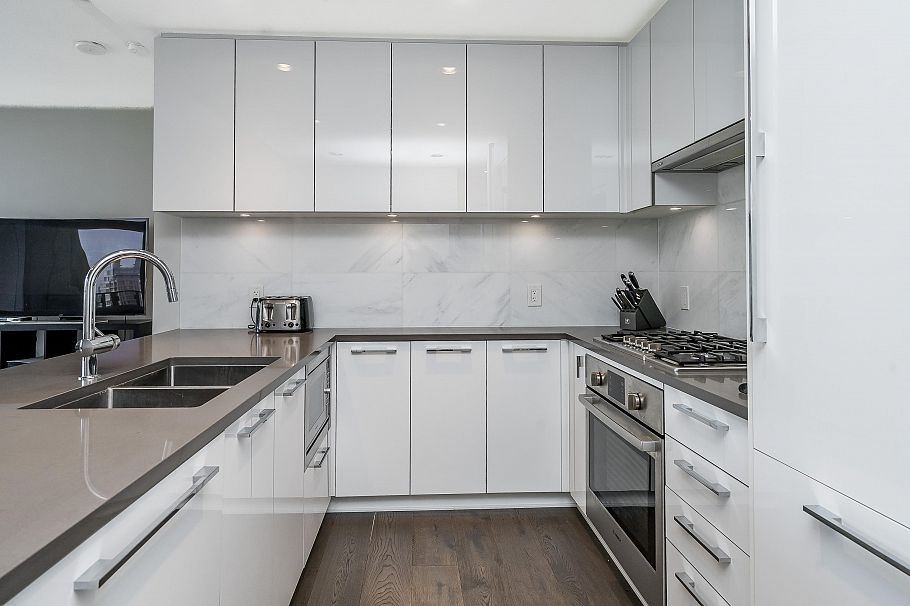 1705 3487 Binning Road Vancouver, BC - 6