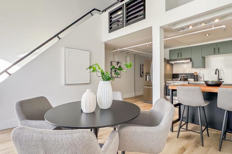 315 336 E 1st Avenue Vancouver, BC - 2