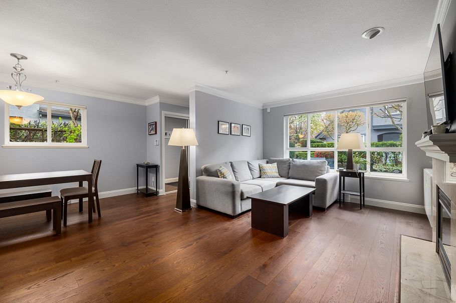 6 258 W 14th Street North Vancouver, BC - 6