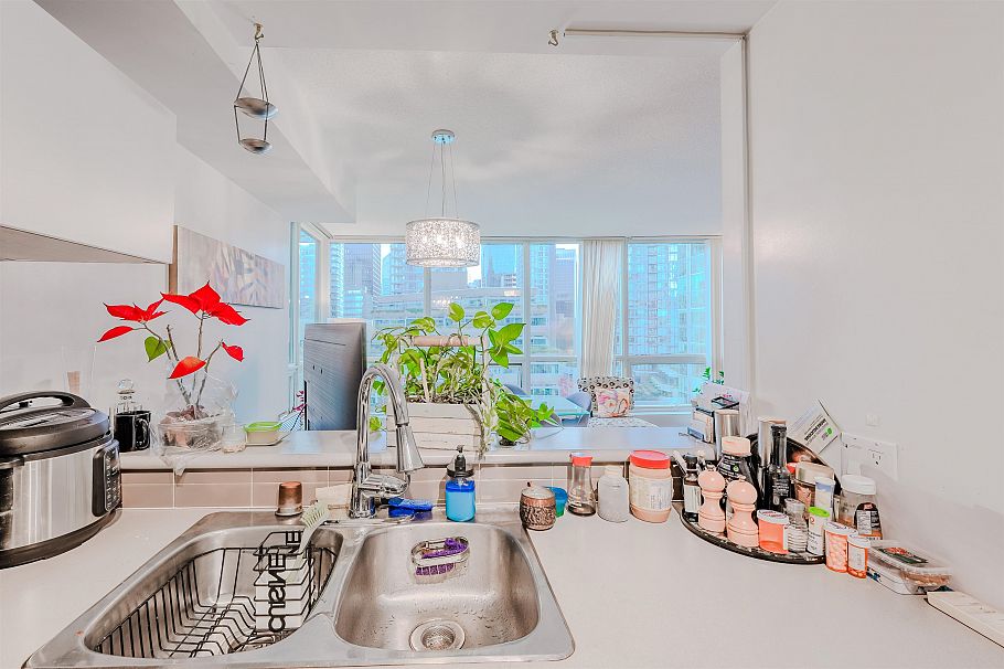 1204 555 Jervis Street Vancouver, BC - 13