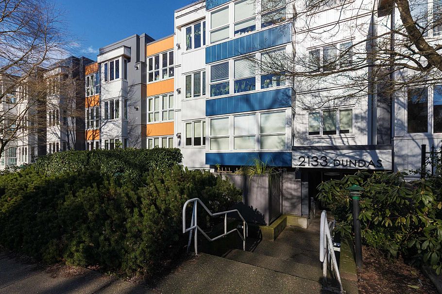 101 2133 Dundas Street Vancouver, BC - 25