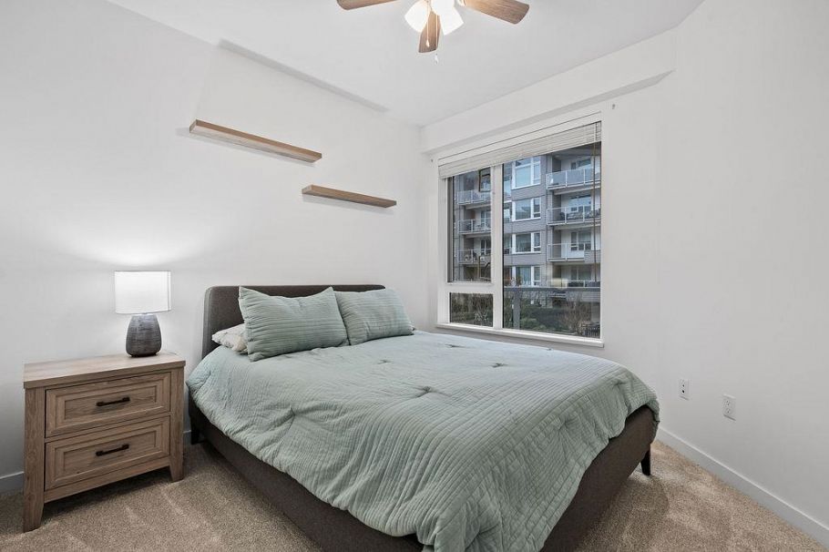 229 255 W 1st Street North Vancouver, BC - 28