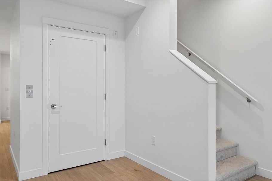 11 10333 River Drive Richmond, BC - 12