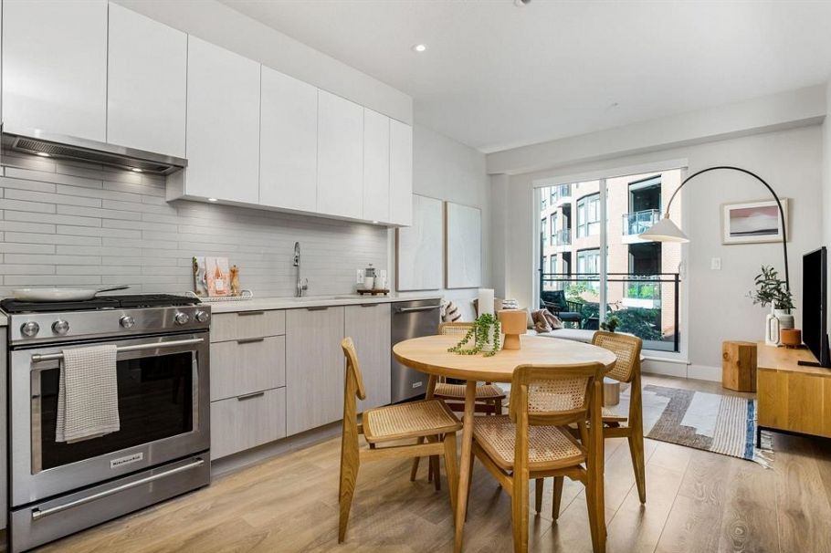 311 3588 Sawmill Crescent Vancouver, BC - 2