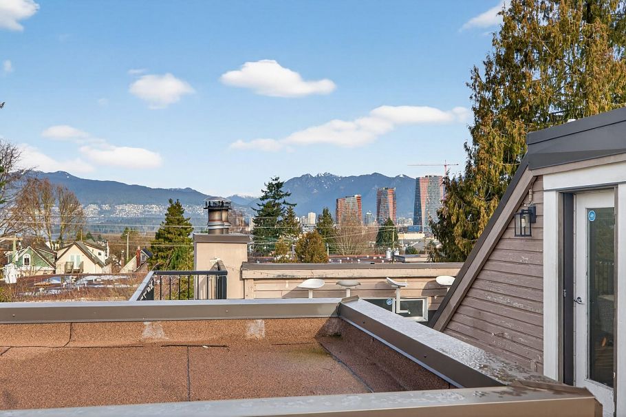 311 1922 W 7th Avenue Vancouver, BC - 25