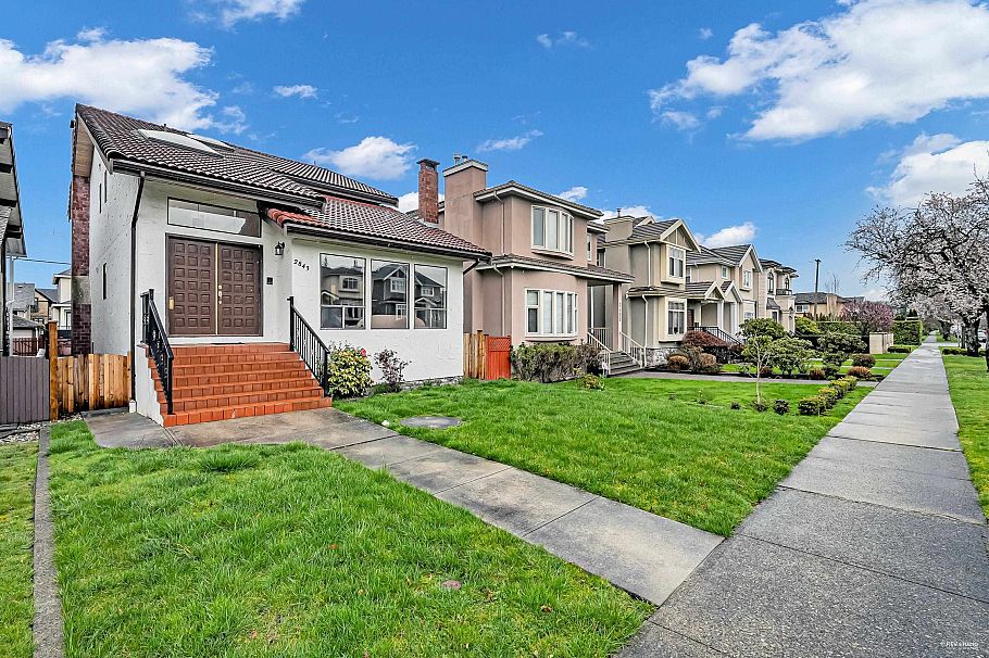 2843 W 22nd Avenue Vancouver, BC - 32
