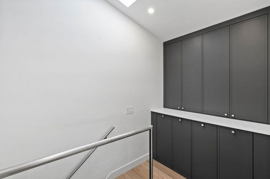 1135 W 33rd Avenue Vancouver, BC - 25