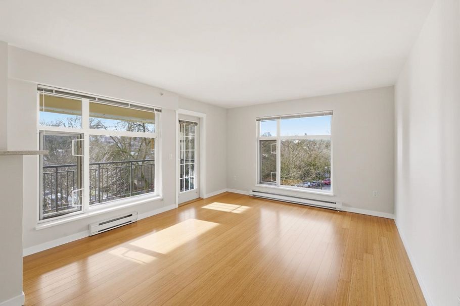 404 3575 Euclid Avenue Vancouver, BC - 2