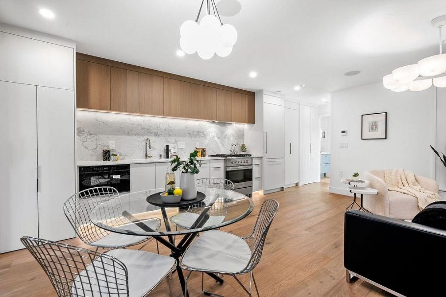 1143 W 33rd Avenue Vancouver, BC - 17