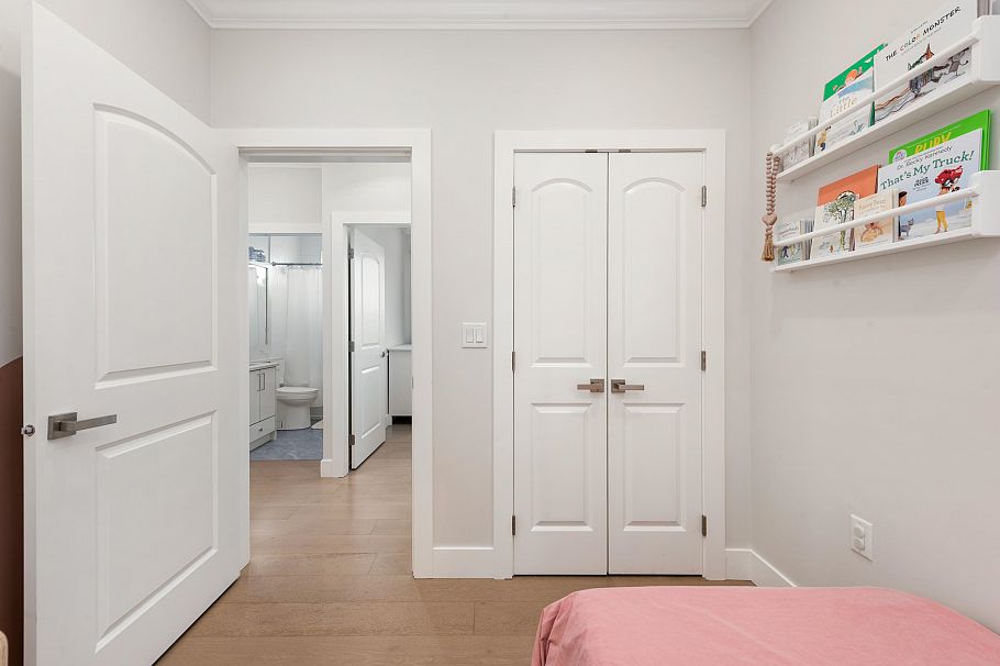 2876 Clark Drive Vancouver, BC - 23