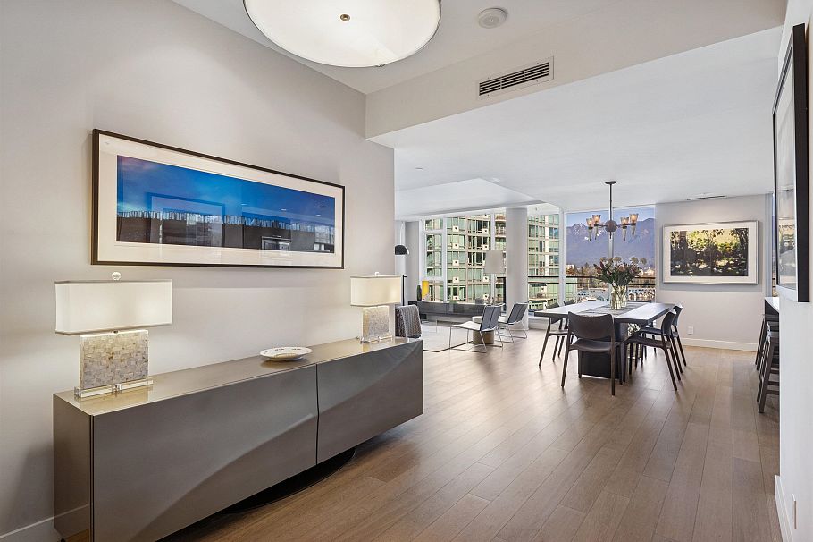 901 1409 W Pender Street Vancouver, BC - 22