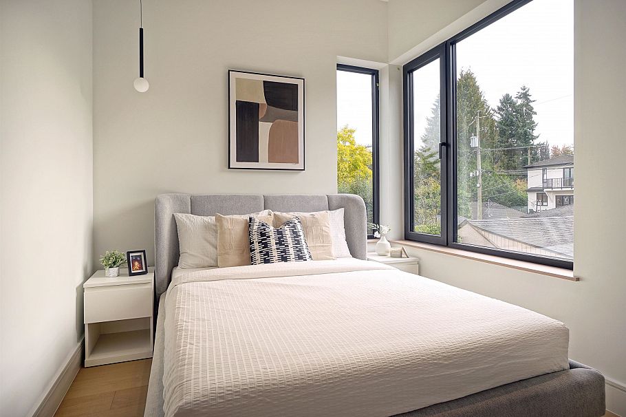 2 3460 W 14th Avenue Vancouver, BC - 17