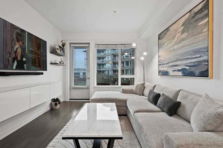 229 255 W 1st Street North Vancouver, BC - 15