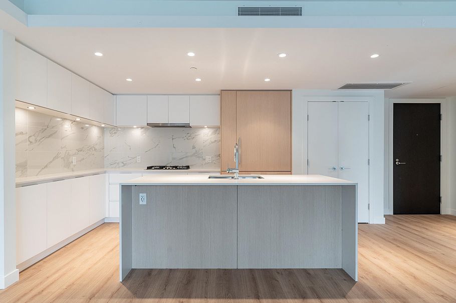 401 1500 Fern Street North Vancouver, BC - 6