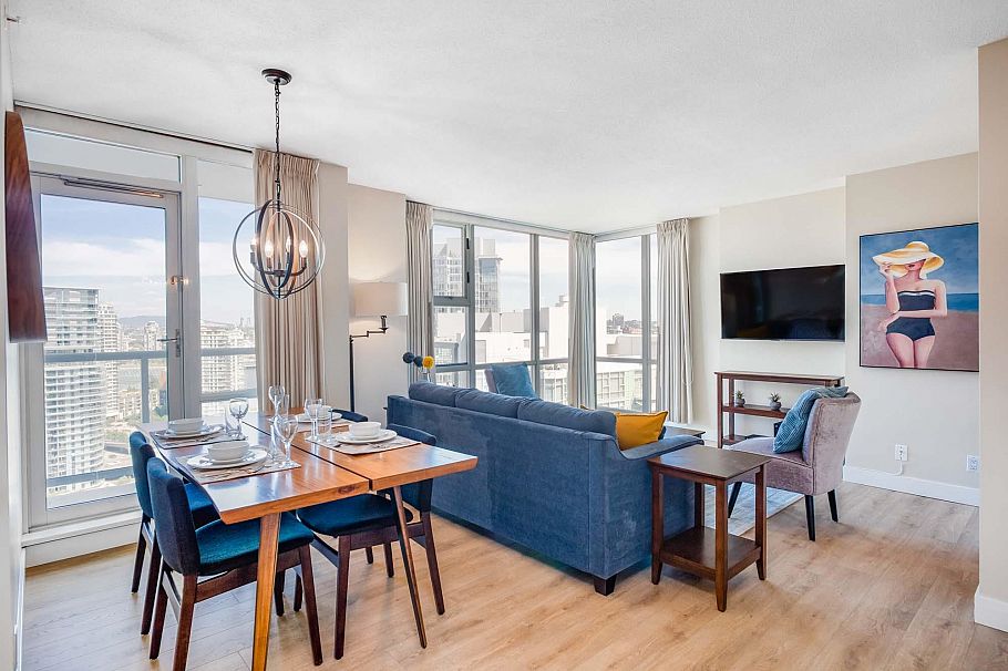 2907 193 Aquarius Mews Vancouver, BC - 1