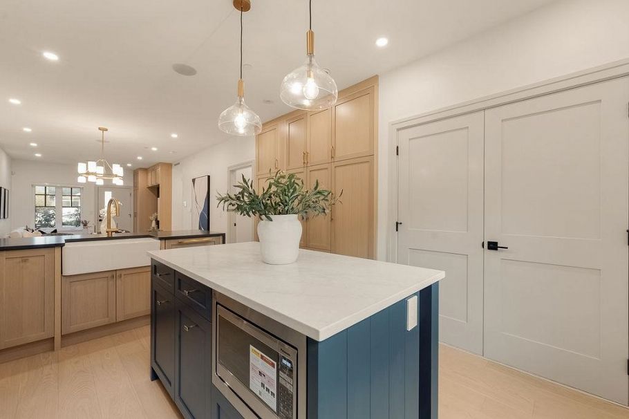 2540 Grant Street Vancouver, BC - 13