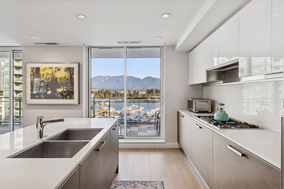 901 1409 W Pender Street Vancouver, BC - 16