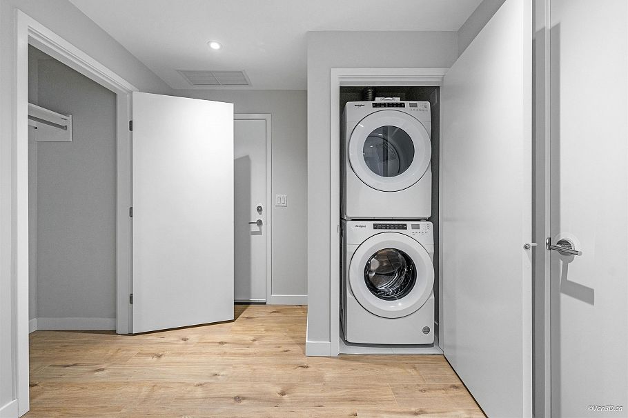 1205 3430 E Kent Avenue South Vancouver, BC - 13