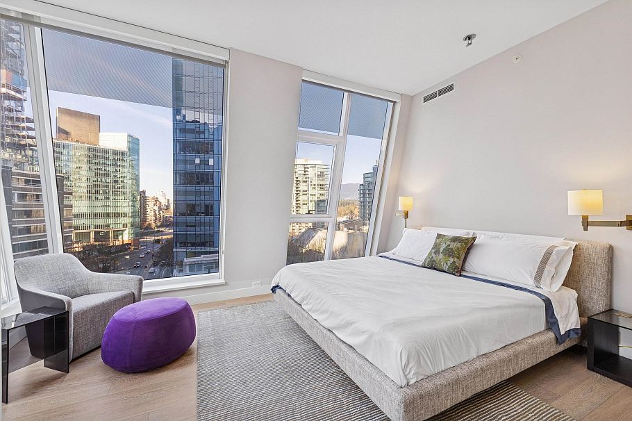 901 1409 W Pender Street Vancouver, BC - 24