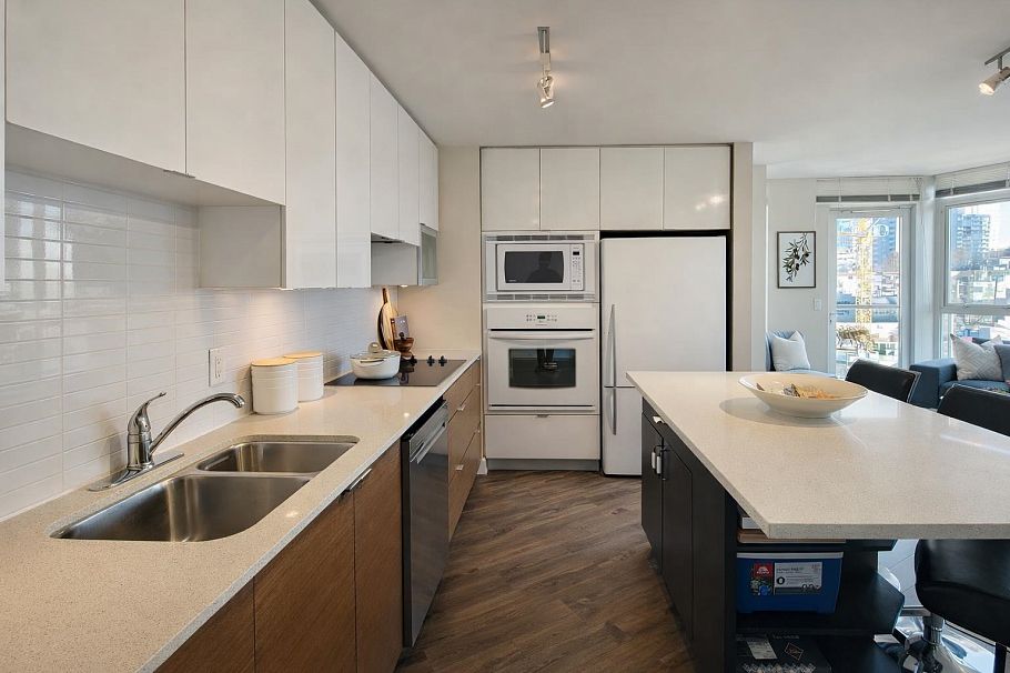 901 175 W 2nd Street North Vancouver, BC - 9