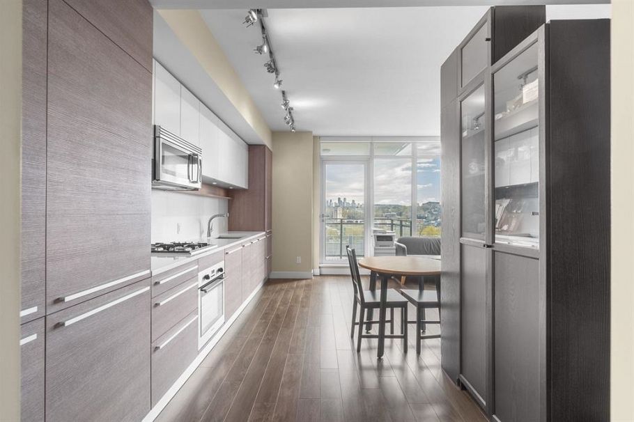 809 2008 Rosser Avenue Burnaby, BC - 5