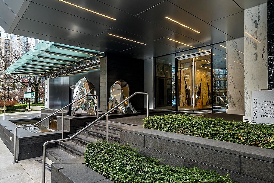 2703 1111 Richards Street Vancouver, BC - 3