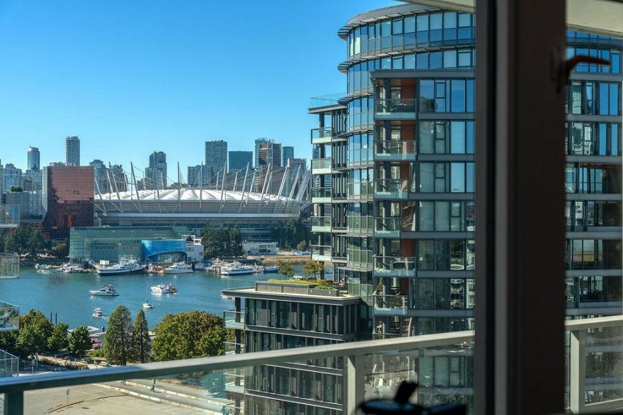 1503 110 Switchmen Street Vancouver, BC - 3