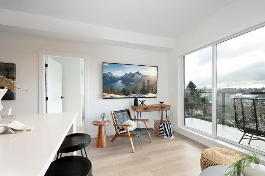 606 2268 E Broadway Vancouver, BC - 4