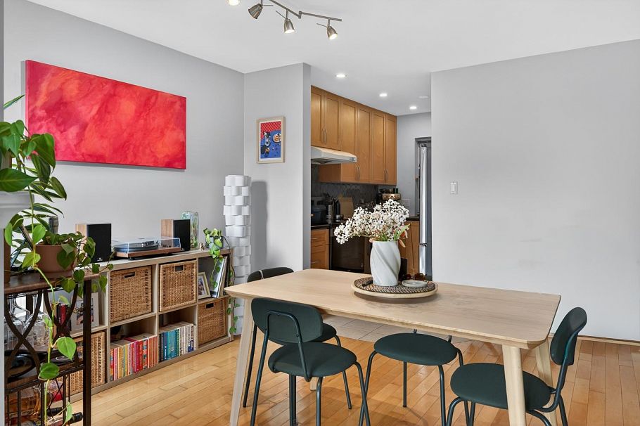 311 1922 W 7th Avenue Vancouver, BC - 3