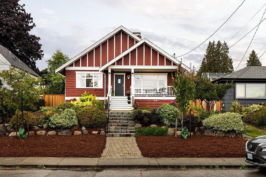 518 E 7th Street North Vancouver, BC - 40