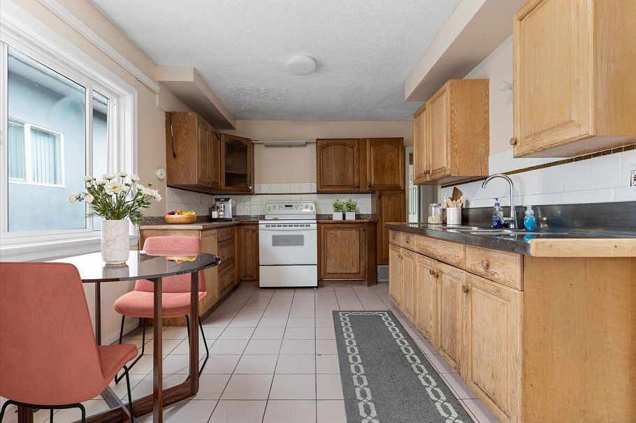 5263 Wales Street Vancouver, BC - 29