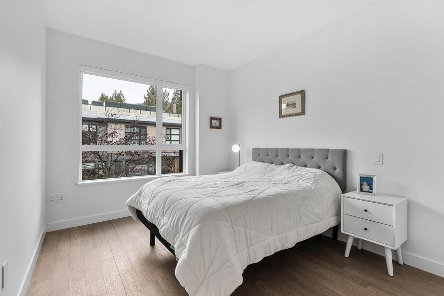 302 3220 Connaught Crescent North Vancouver, BC - 10