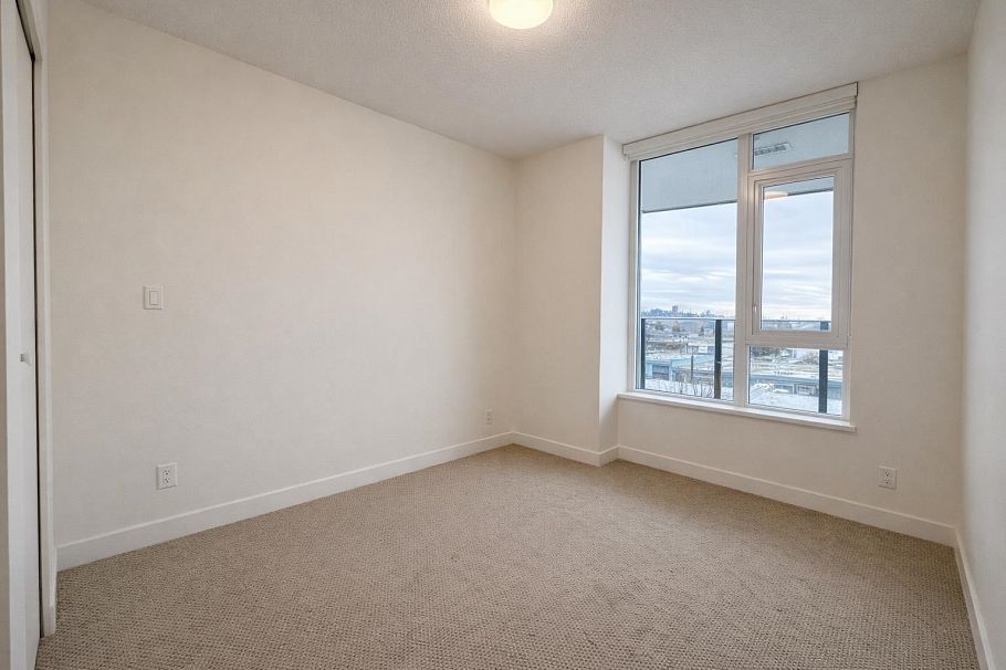 405 1401 Hunter Street North Vancouver, BC - 7