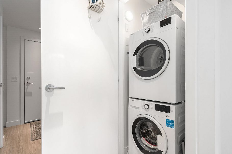 111 747 E 3rd Street North Vancouver, BC - 28