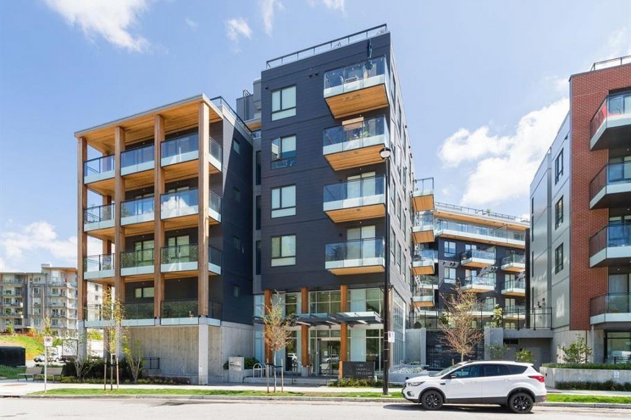 311 3588 Sawmill Crescent Vancouver, BC - 1