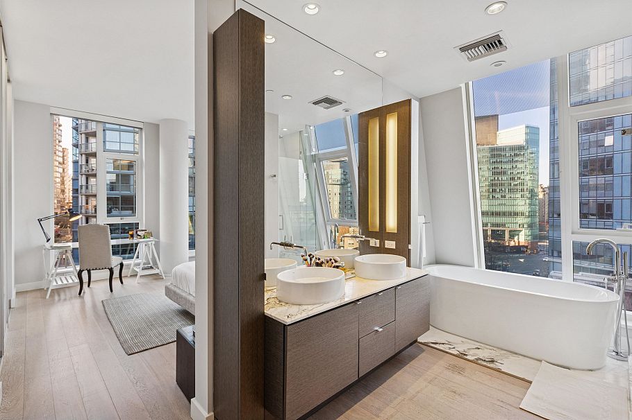 901 1409 W Pender Street Vancouver, BC - 25