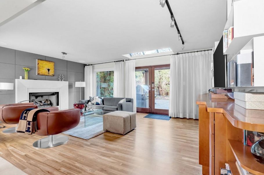 3450 W 8th Avenue Vancouver, BC - 12