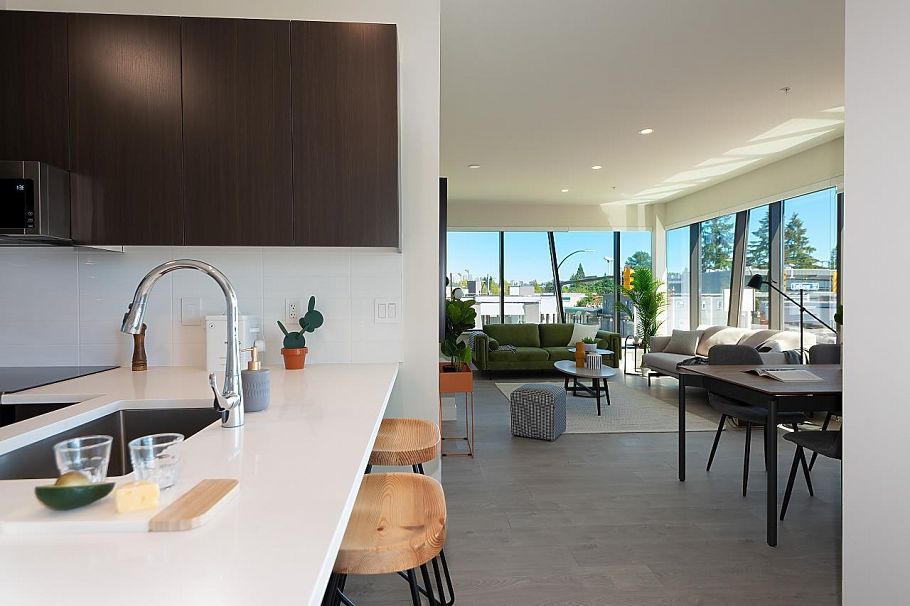 207 1633 Tatlow Avenue North Vancouver, BC - 4