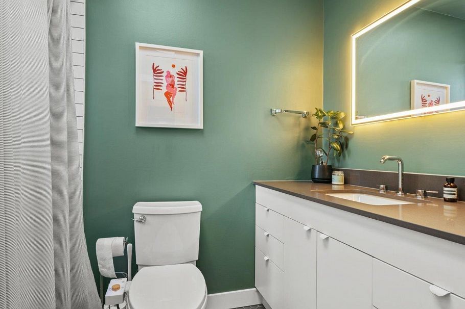 143 W 13th Avenue Vancouver, BC - 18