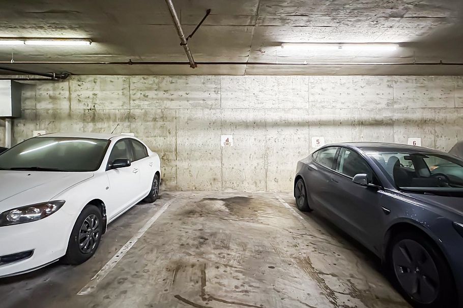 302 120 Garden Drive Vancouver, BC - 20