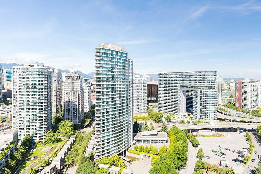 2907 193 Aquarius Mews Vancouver, BC - 31